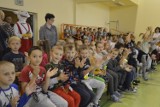 Akcja "Echa Dnia" Pierwszaki dla uczniów klas pierwszych z powiatu pińczowskiego. Były tańce, zabawa, śpiew i nauka [ZDJĘCIA, WIDEO] 