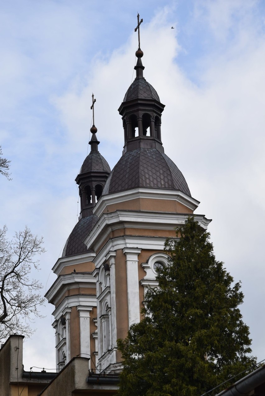 I KOMUNIA ŚWIĘTA: Piękne uroczystości w kościele pw. św. Andrzeja Boboli w Krotoszynie [ZDJĘCIA + FILM]