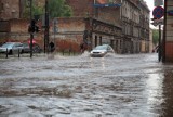 Burze i silne opady deszczu w Łodzi. Ostrzeżenie IMGW dla woj. łódzkiego na środę 18 lipca