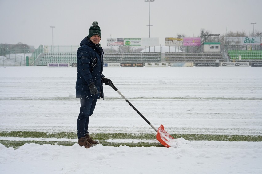 Tak o godz. 10 wyglądała murawa na stadionie Olimpii...