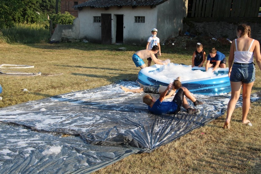 Siciny. Za nami II Festiwal Młodzieży. Pełna radości i zabawy impreza organizowana przez Młodzieżową Radę Gminy Niechlów [ZDJĘCIA]