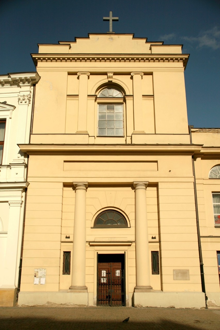 Najmniejszy kościół w Warszawie

Jest to kaplica rektorska...