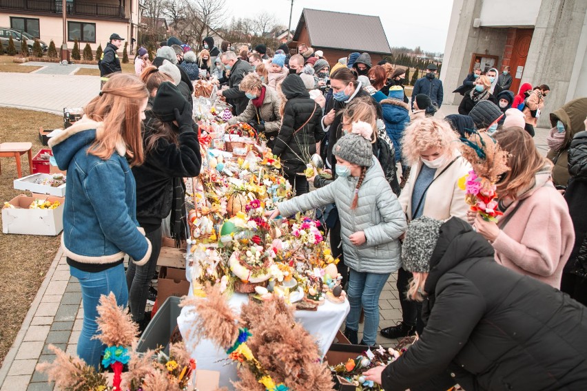 Kiermasz charytatywny w Proszówkach, dochód przeznaczono na...