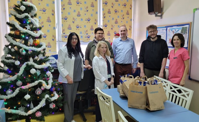 Mikołaj odwiedził małych pacjentów szpitala w Kaliszu