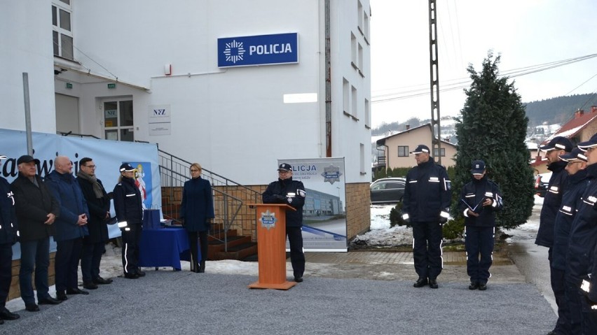 „Bezpieczeństwo to priorytet”. Posterunek Policji w Chełmcu oficjalnie otwarty 