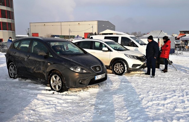 Od nowego roku kierowcy mają 30 dni, by powiadomić urząd o kupnie bądź sprzedaży samochodu