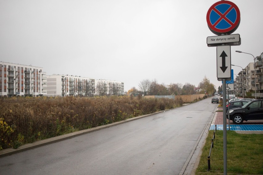 Druga linia metra za cztery lata dojedzie na Chrzanów. Na razie są tam uprawy i polne drogi [ZDJĘCIA]