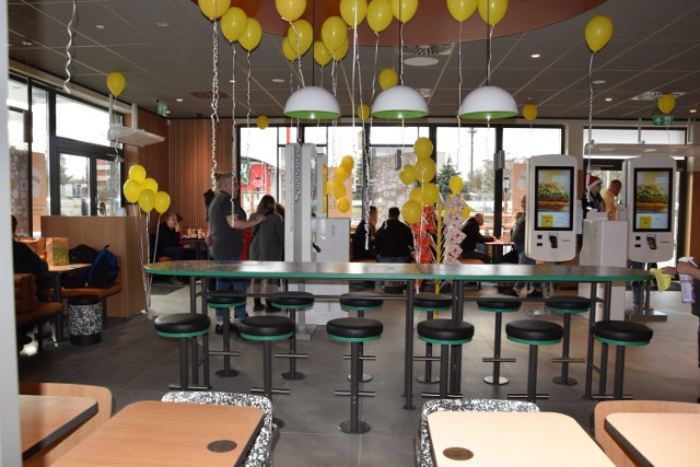 Menadżer do spraw personalnych w McDonald's w Żaganiu
Umowa o pracę
Wynagrodzenie brutto 4.570 zł
Link do ogłoszenia
https://www.olx.pl/oferta/praca/menadzer-ds-personalnych-restauracja-mcdonalds-zagan-CID4-IDYDxbh.html