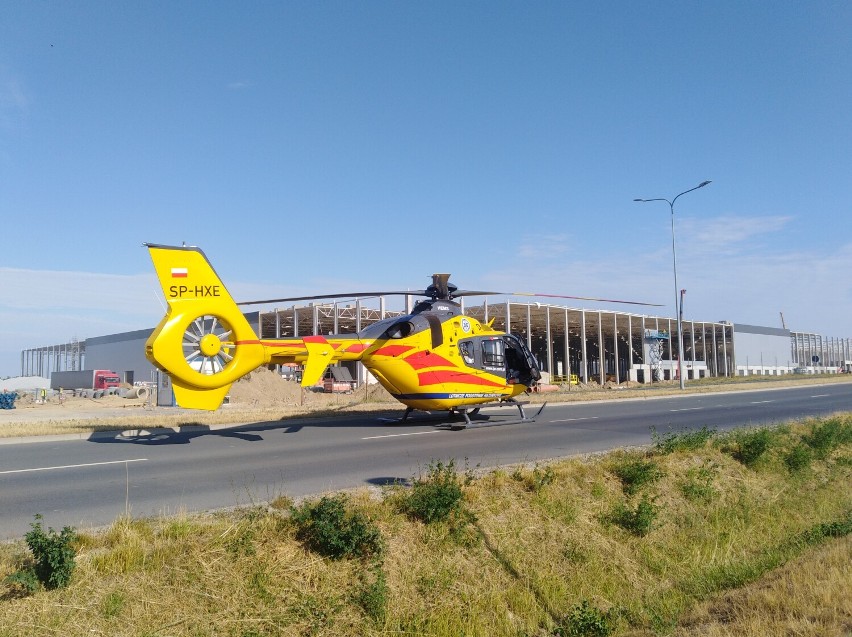 WRZEŚNIA: Wypadek na budowie centrum logistycznego Vida XL  - na miejscu wylądował śmigłowiec LPR [FOTO]
