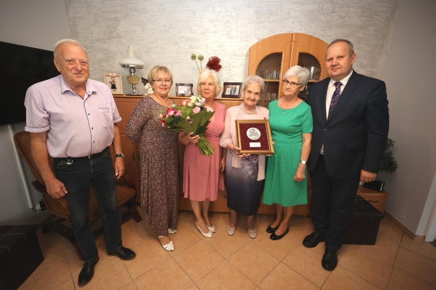 Pani Wanda Pawlikowska z Torunia skończyła 100 lat. W środę...
