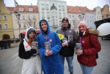 WOŚP 2019 w Gliwicach [ZDJĘCIA]. Wolontariusze zbierają pieniądze do puszek
