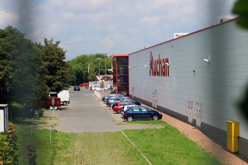 Podium zamyka francuska sieć handlowa Auchan z wynikiem 8,98...