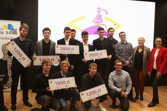 Rozpoczęła się V edycja Ogólnopolskiego Konkursu Programistycznego Hack Heroes, realizowanego przez Fundację Media 3.0 we współpracy z SAP SE. Szkoły średnie z całej Polski podczas Europejskiego Tygodnia Kodowania będą rywalizowały, tworząc aplikacje rozwiązujące problemy społeczne.