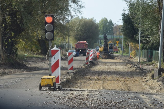 Prace na Rybackiej w drugiej połowie października