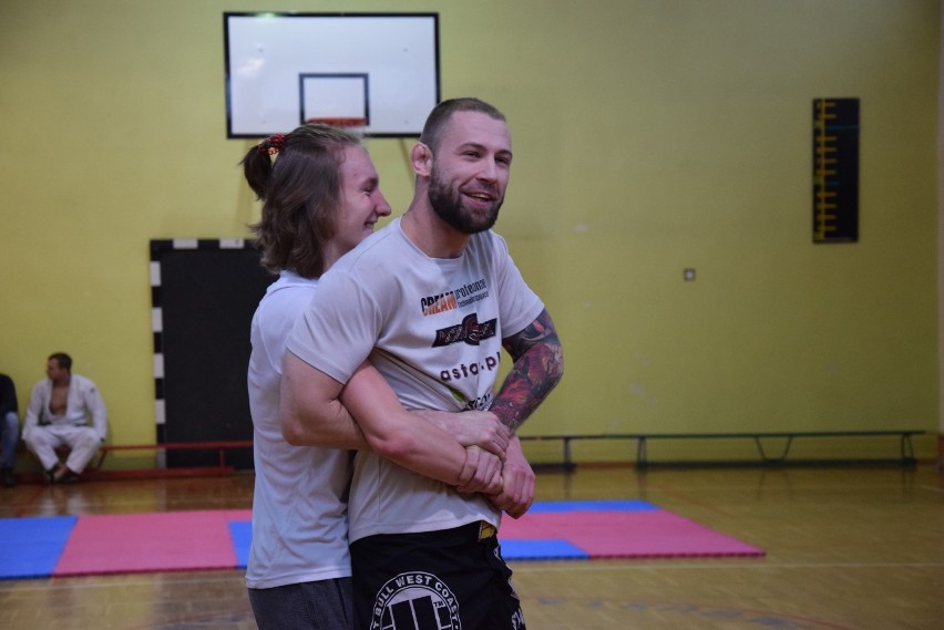 Samoobrona i judo w ZS 1 w Tychach w wykonaniu trenerów...