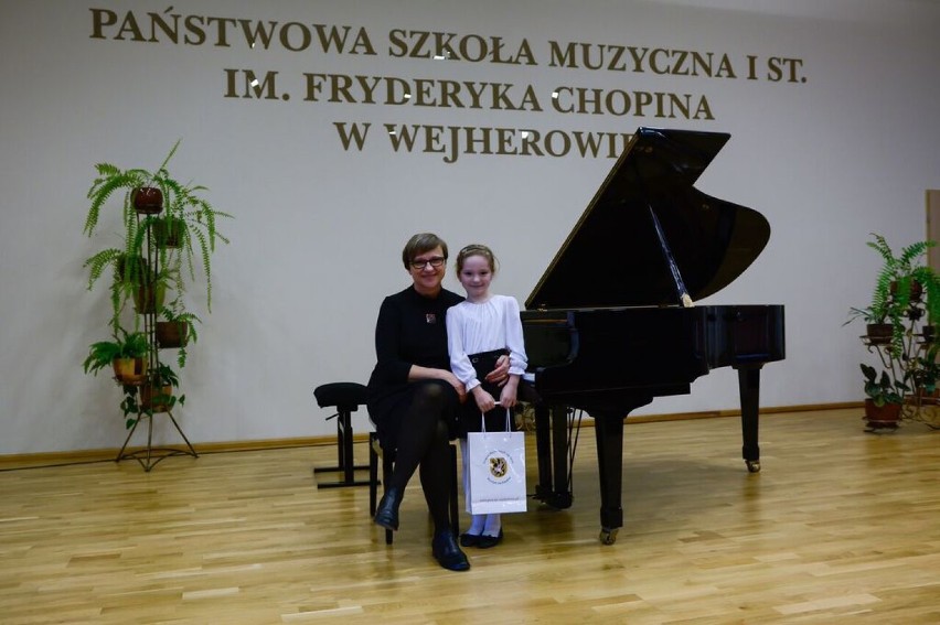 Wejherowo: Konkurs pianistyczny „ Muzyka Krajów Nadbałtyckich” [ZDJĘCIA]