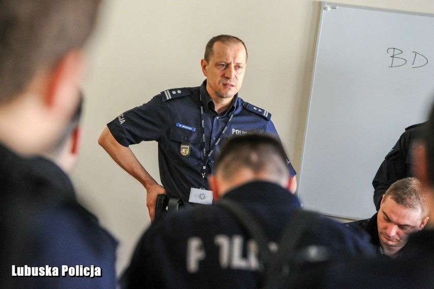 - Komendant wojewódzki policji w Gorzowie Wlkp. nadinsp....