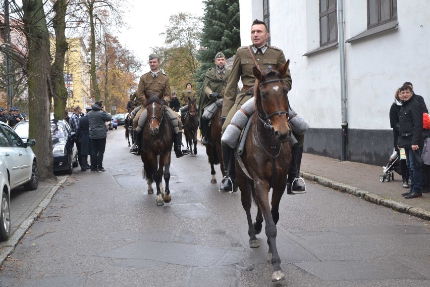 Święto Niepodległości 2015 w Malborku [ZDJĘCIA, cz. 1, WIDEO]. Nie zabrakło Piłsudskiego