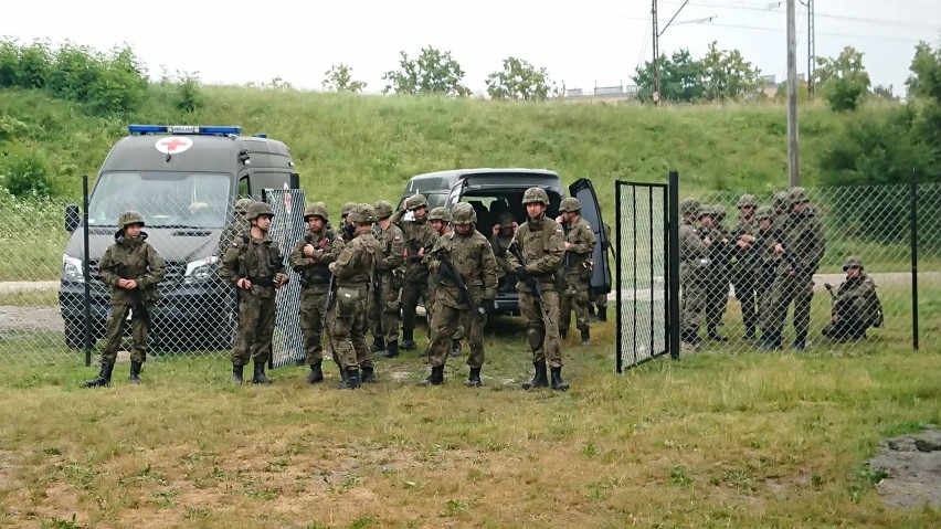 Szkolenie 10 Świętokrzyskiej Brygady Obrony Terytorialnej na jędrzejowskiej strzelnicy
