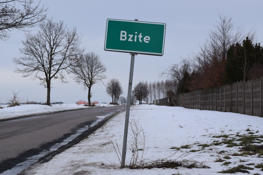 Tragedia we wsi Bzite pod Krasnymstawem: Mieszkańcy są w szoku. 38-latek ochlapał pieszych błotem. W odwecie pobili go na śmierć