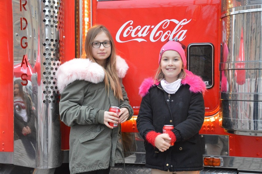 Świąteczna ciężarówka Coca Coli w Głogowie [ZDJĘCIA]