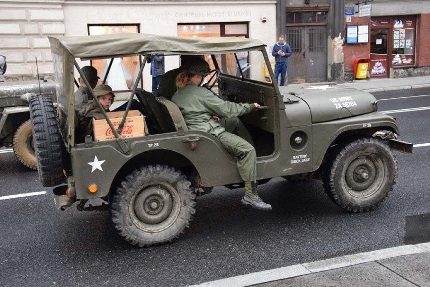 Operacja Południe 2017 [ZDJĘCIA]. Czołg sherman i inne pojazdy militarne w Beskidach