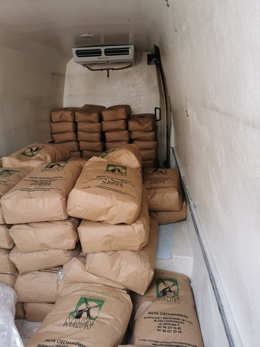 2 tony mąki chlebowej na zbiórkę w Hajnówce przekazał młyn z...