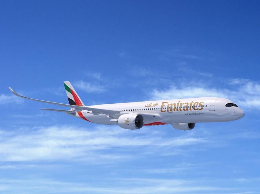 Rekrutacja do Emirates w Warszawie. Luksusowa linia lotnicza z Dubaju szuka załogi pokładowej. Można zarobić nawet 13 tys. miesięcznie