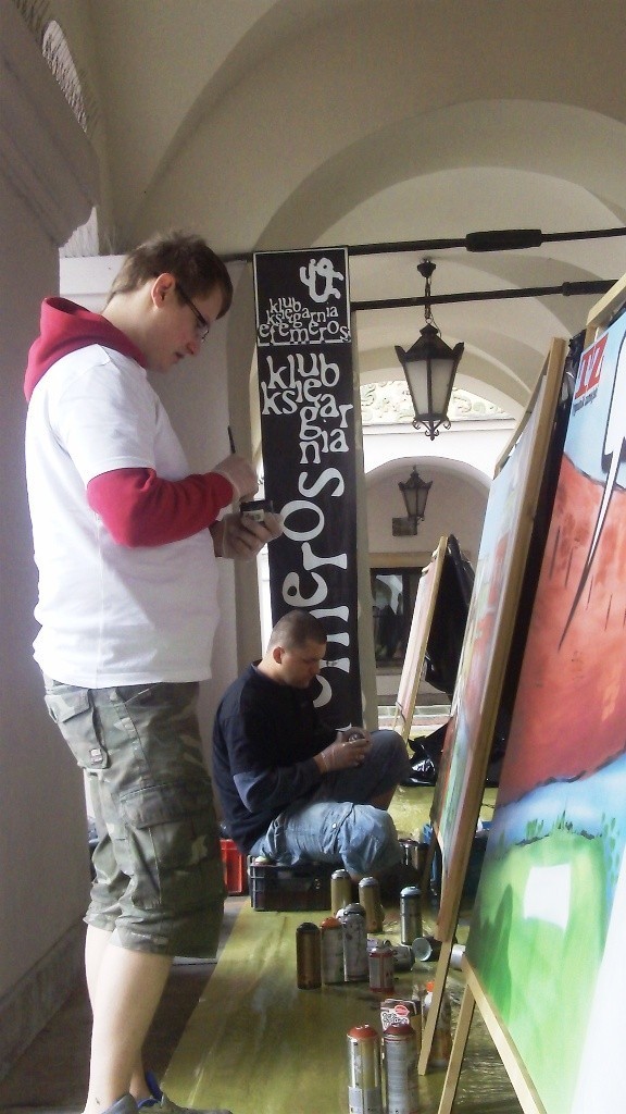 Zmalowali historię  Zamościa na graffiti (zdjęcia)