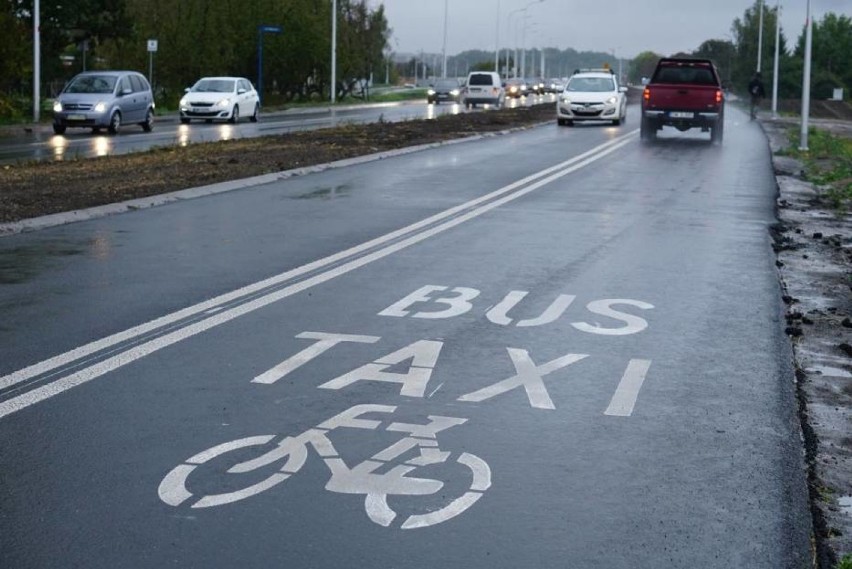 Nowe buspasy w Warszawie. Kilometry dróg dla autobusów już w przyszłym roku. W tych miejscach nie utkniecie w korkach