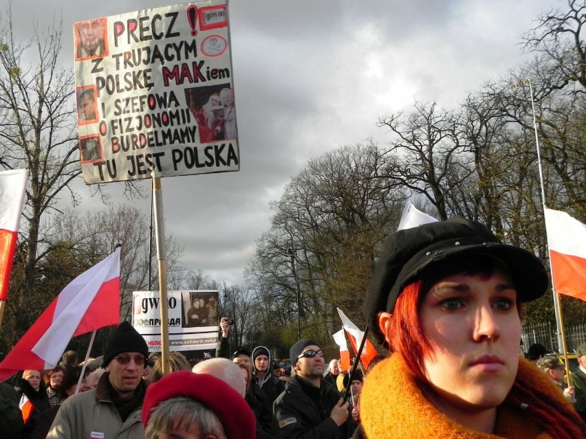 Manifestacja pod ambasadą rosyjską