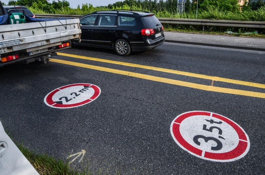 Na otwarcie wiaduktów kierowcy czekali drugie miesiące -...