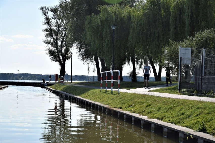 Zbąszyń miasto nad jeziorem. Ach, jak przyjemnie kołysać się...