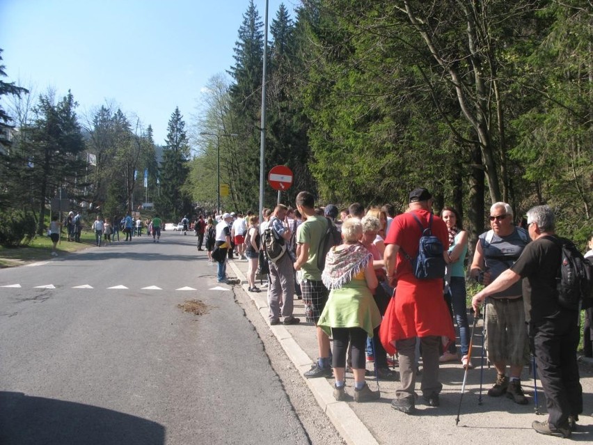 Zakopane: oblężenie kolejki na Kasprowy [ZDJĘCIA]