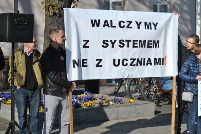 Czy w związku z strajkami uda się przeprowadzić egzaminy maturalne?