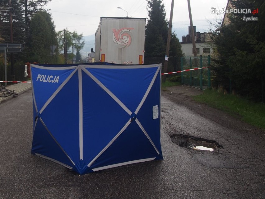 Jeleśnia: TIR potrącił 67-latka. Mężczyzna zginął na miejscu