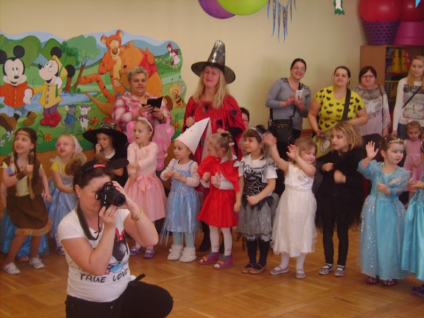 Karnawałowy bal w przedszkolu w Łagowie. Mnóstwo pomysłowych przebrań [ZDJĘCIA]