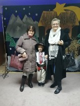 Uroczy Dzień Babci i Dziadka w Przedszkolu numer 1 w Jędrzejowie. Ukochane wnuki przygotowały wspaniałe występy (WIDEO, ZDJĘCIA)