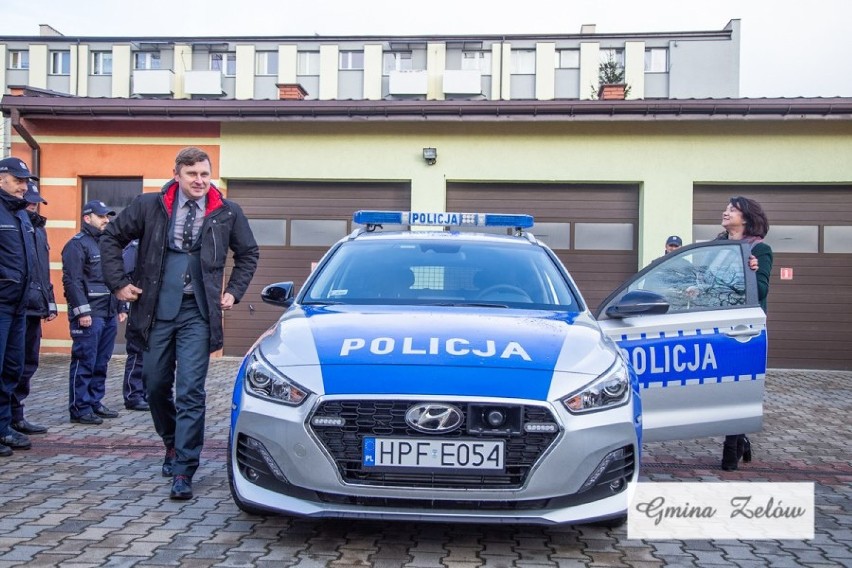 Pow. bełchatowski. Nowy samochód dla policjantów z Zelowa