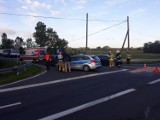 Września: Kolizja na drodze Wojewódzkiej numer 442 w Pyzdrach - uderzył w koło autobusu, został ukarany mandatem [GALERIA]