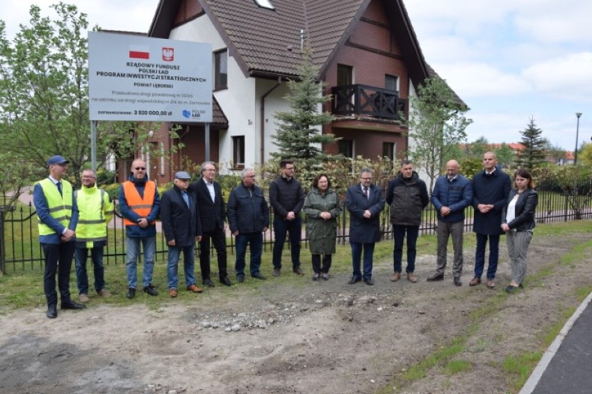 Nowa droga do Żarnowskiej już służy kierowcom [WIDEO]