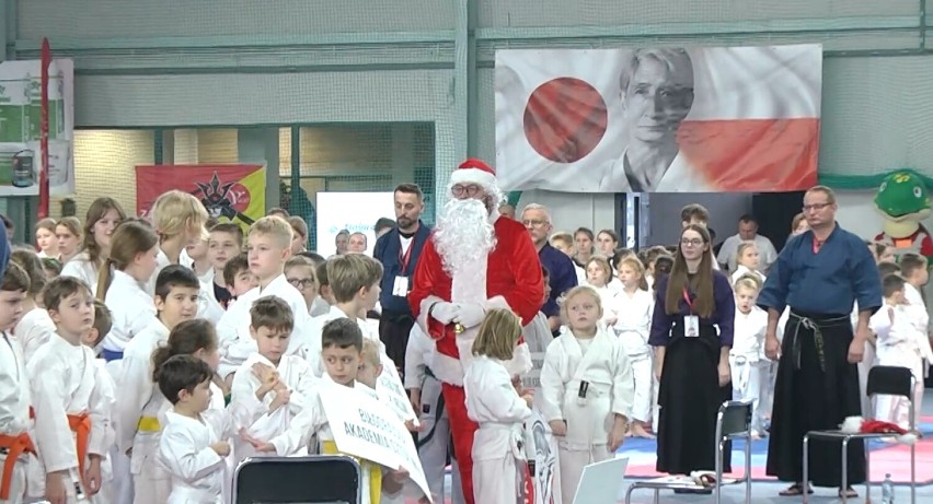 Mikołajkowy turniej karate w Zamościu. Rywalizowało ponad 200 zawodników z całego kraju