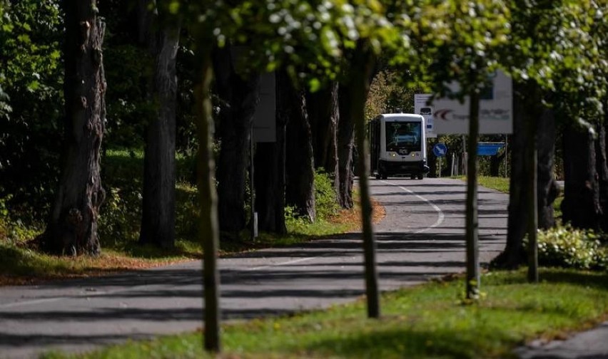 Testowe jazdy autonomicznego, bezzałogowego busa w Gdańsku