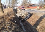 Wypadek w Iwaniskach. Zderzyły się dwa auta [zdjęcia]