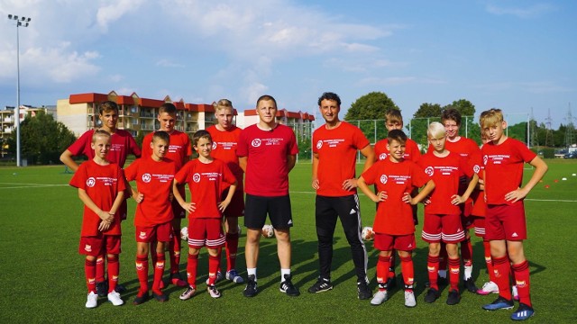 Program "Piłkarska przyszłość z Lotosem" prężnie rozwija się w Chojniczance Chojnice