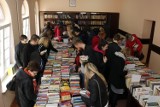 Tczew. Przeczytałeś – Podaj Dalej. Biblioteczna Wymienialnia Książek zaprasza! [ZDJĘCIA]