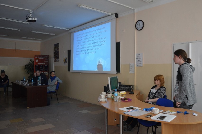 Debata o cyberprzemocy w ZSP nr 3 w Bełchatowie
