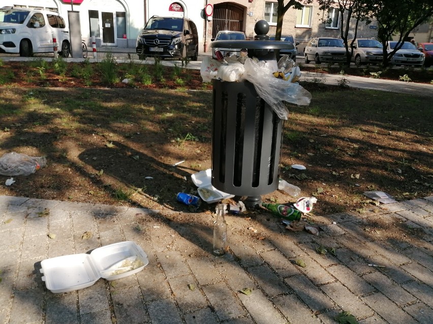 Rewitalizacja plant miejskich w Kaliszu. Nowe ławki... i...