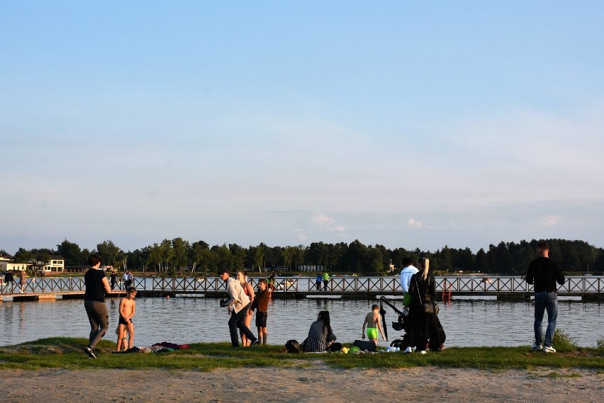 Okuninka. Niezwykły festiwal nad Jeziorem Białym. Poznali tajemnice jeziora. Zobacz zdjęcia