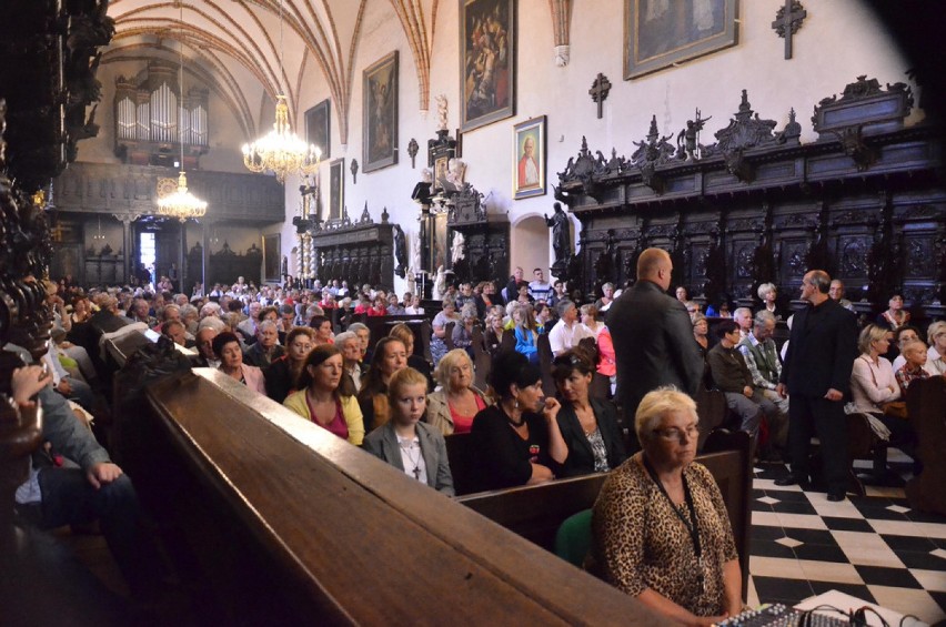 Kartuzy - koncert Trzech Tenorów w kolegiacie